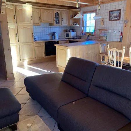 A La Montagne Chalet Champoussin